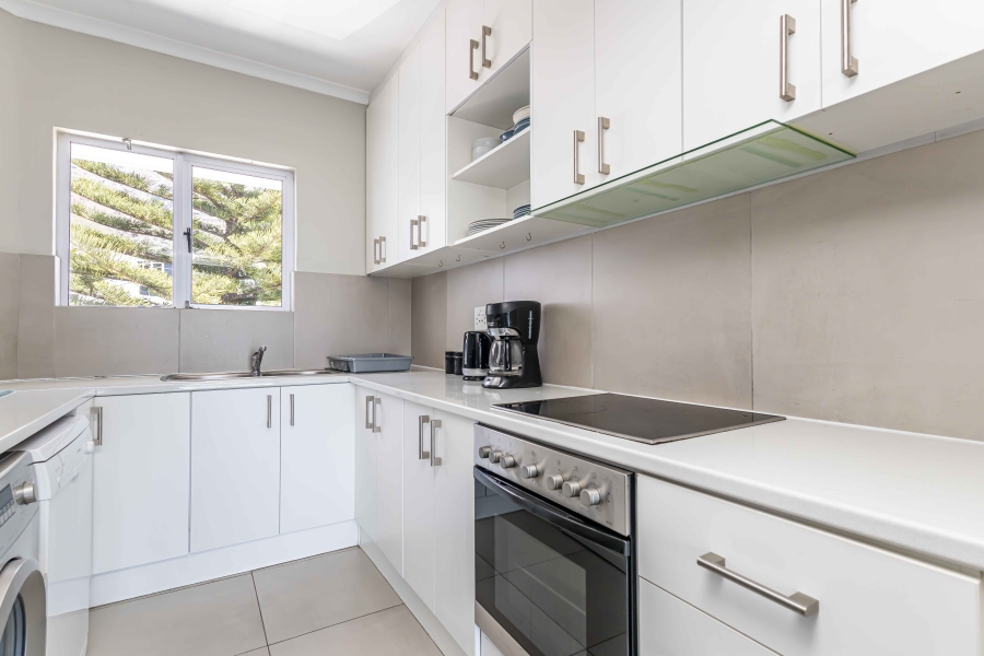 To Let 2 Bedroom Property for Rent in Camps Bay Western Cape